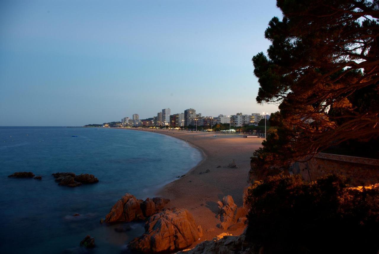 Estudis Laura Platja d'Aro Exterior foto